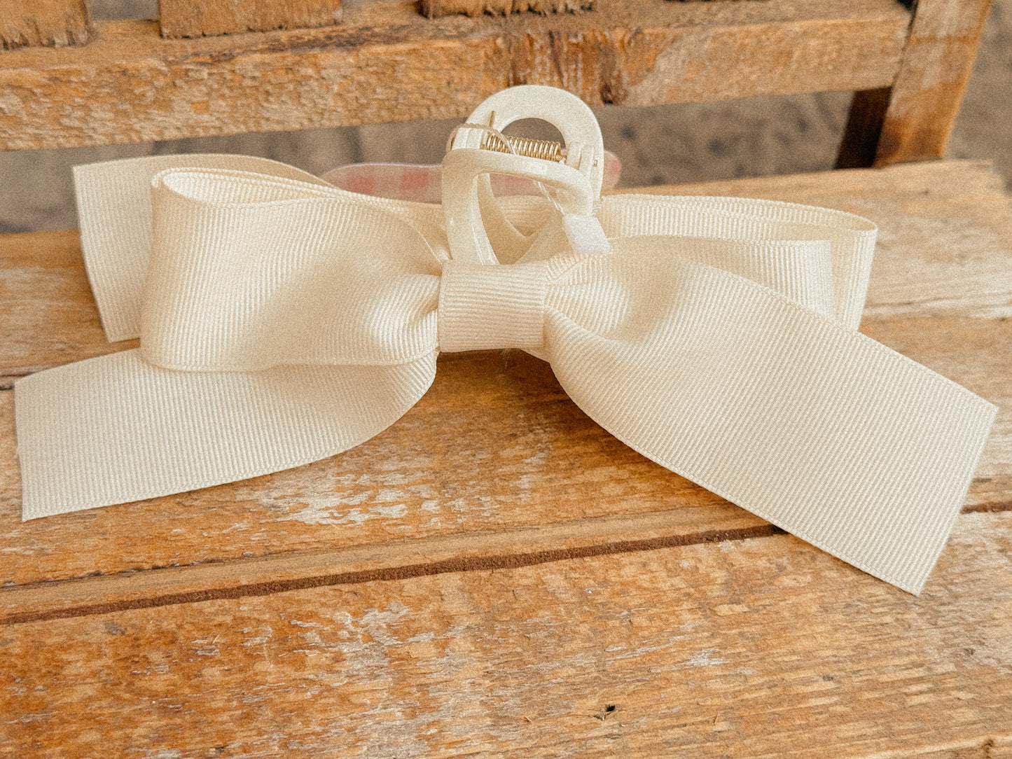 Ivory Lane Bow Clip