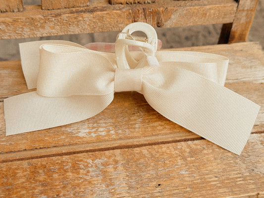 Ivory Lane Bow Clip